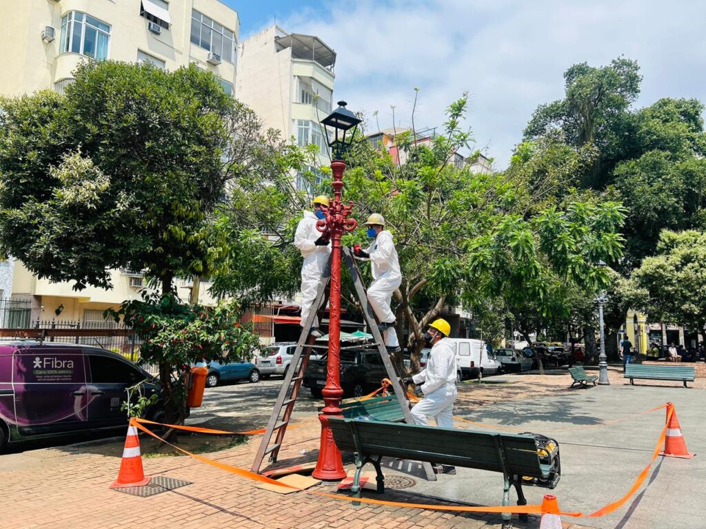 RioLuz restaura postes históricos da cidade entre Glória e Copacabana