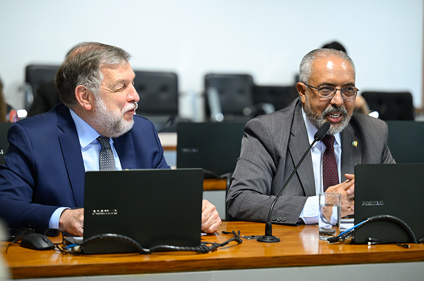 Saberes indígenas e quilombolas devem integrar educação profissional, aprova CE
