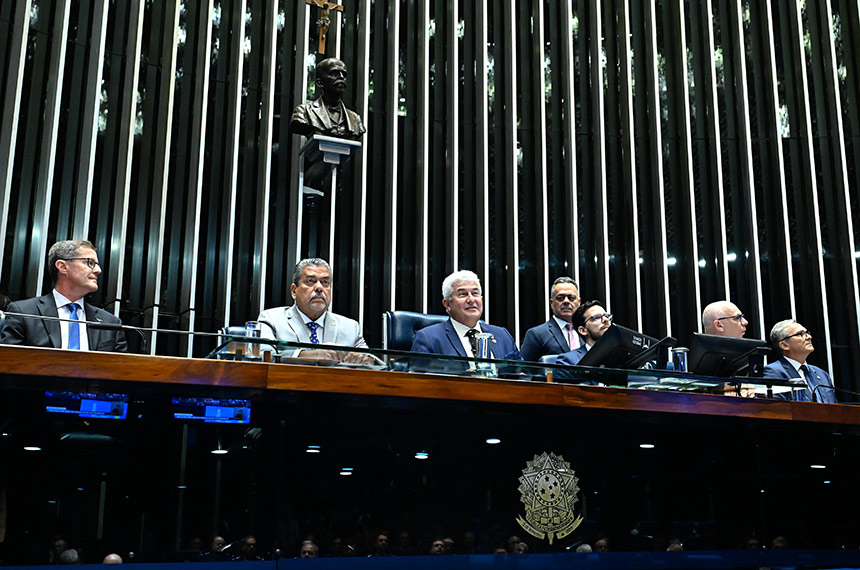 Sessão em homenagem à FAB destaca atuação da força além da defesa