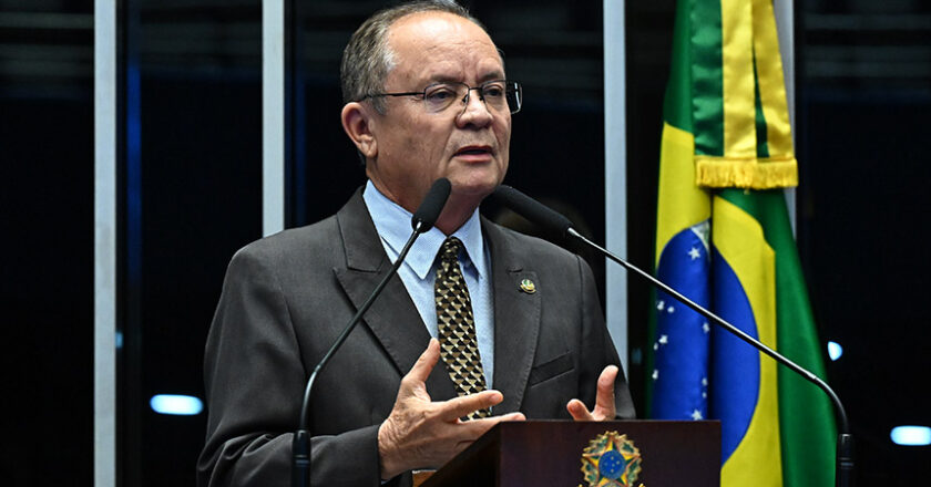 Zequinha comemora estudos para novo trecho da Ferrovia Norte-Sul