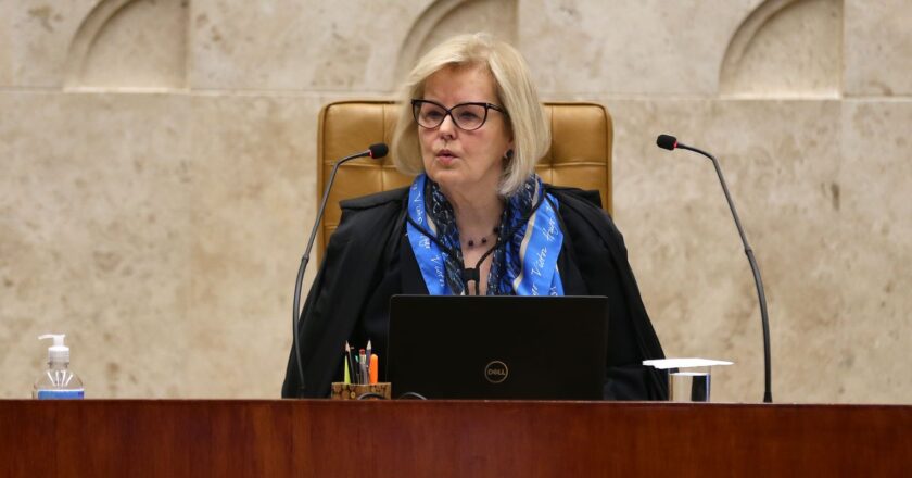 Rosa Weber envia à PGR representação contra deputado Zé Trovão