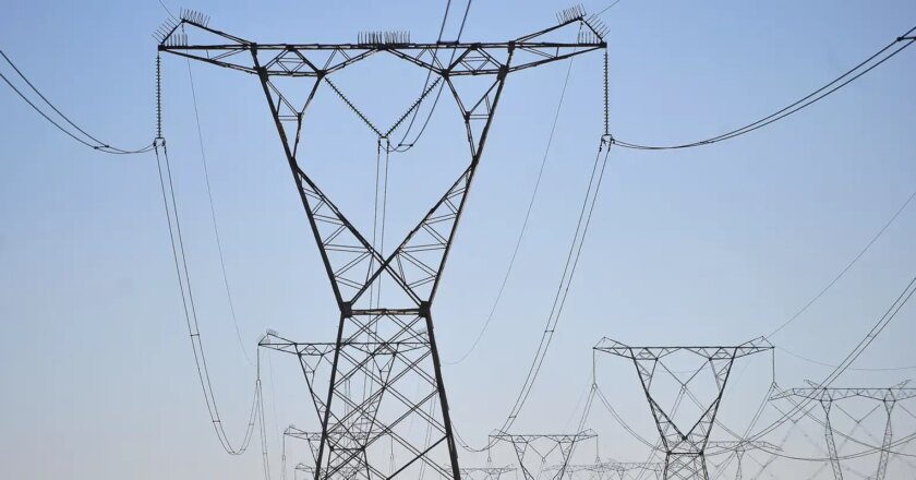 Brasil bate su récord de demanda máxima de carga energética