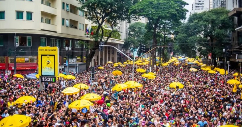 Carnaval segue no fim de semana em SP com blocos e desfile das campeãs
