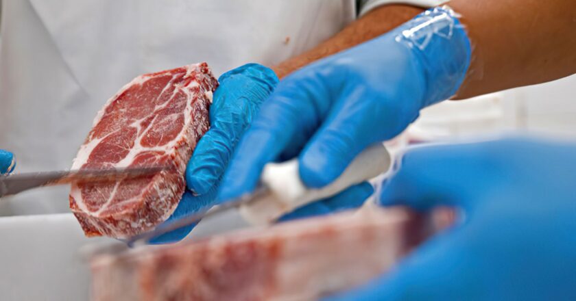 Empresas vão doar 2 milhões de quilos de carne ao RS, anuncia Lula
