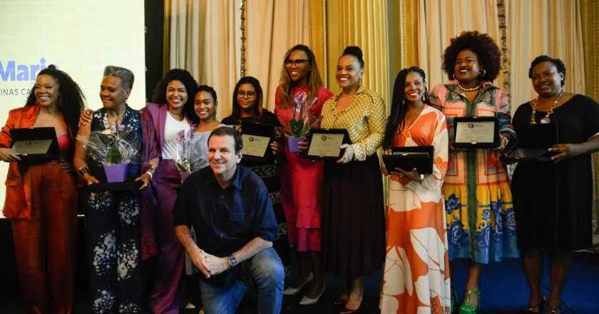 Cariocas pretas com atuação de destaque recebem prêmio no Rio