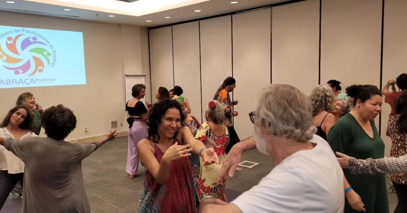 Biodança, ovnis, perucas: com o que trabalham as novas profissões