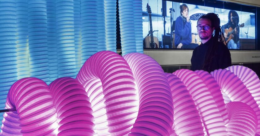 Art festival blends artificial, human intelligence in São Paulo