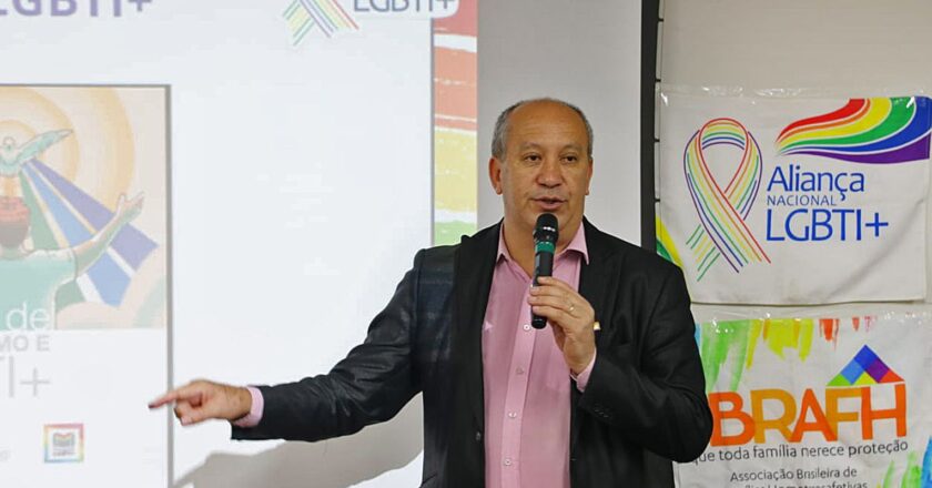 Comissão da Câmara pode votar hoje PL que proíbe união homoafetiva
