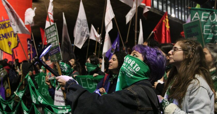 Ato em São Paulo pede descriminalização social e penal do aborto