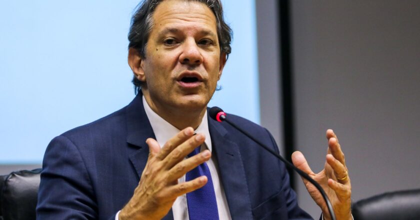 Brasil propõe garantir exportações para Argentina em moeda chinesa