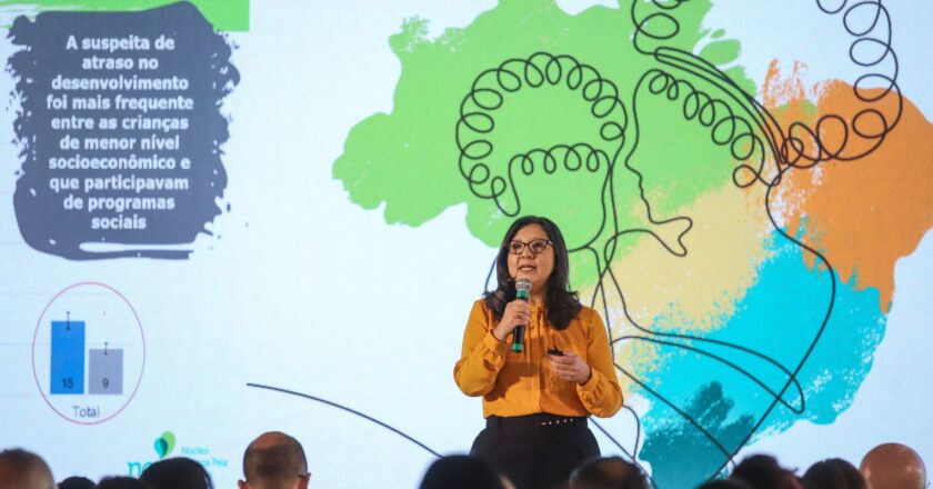 Ministério quer voltar a distribuir Caderneta da Criança ainda em 2023