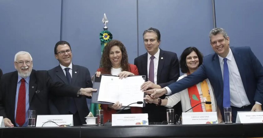 Mesa de negociação permanente com servidores tem regras estabelecidas