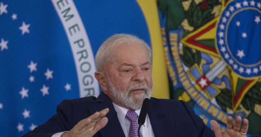 Lula inaugura obra do trecho da Ferrovia de Integração Oeste-Leste