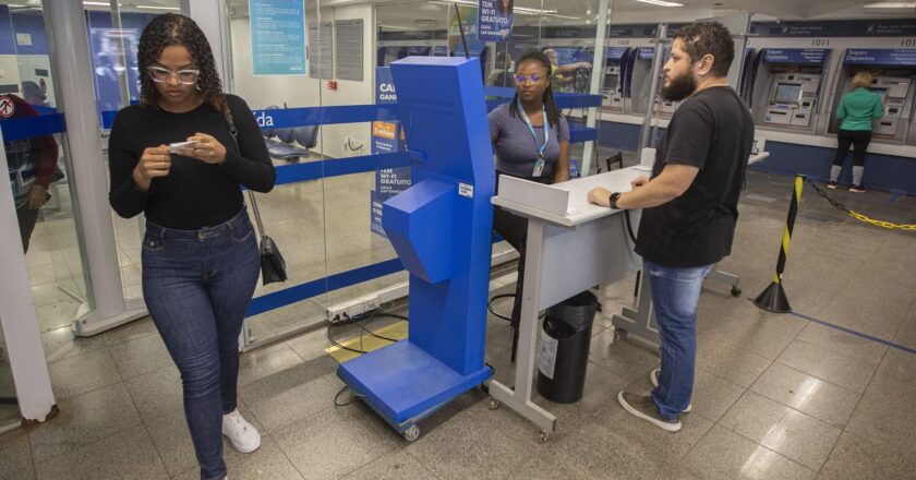 Estudo aponta mais de 1 mil anúncios falsos sobre o Desenrola