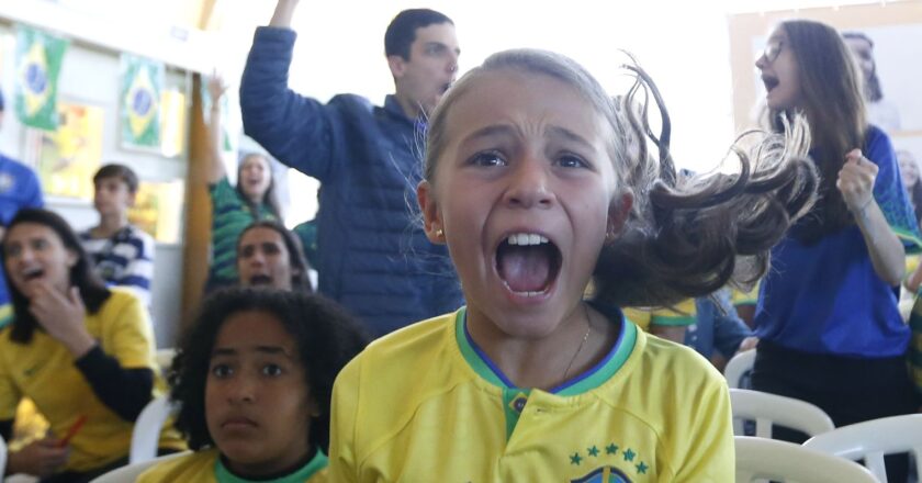 Torcida vibra com entrada de Marta na Seleção Brasileira