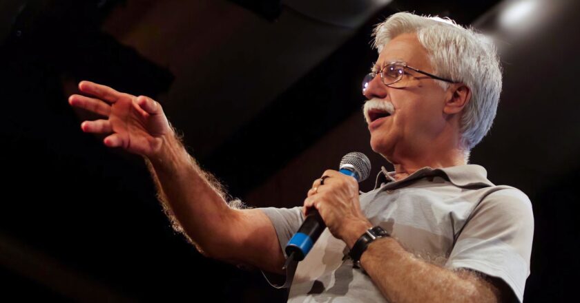 Escolas se enfeitam de novas tecnologias sem intensificar comunicação