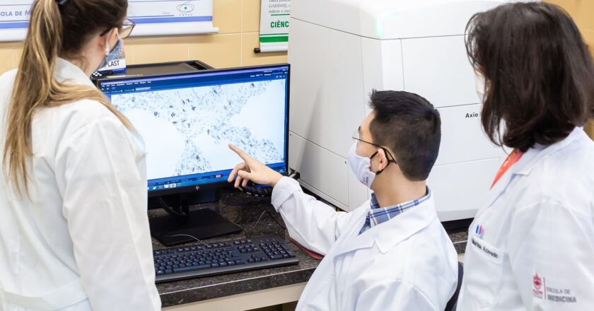Brasil teve queda de 7,4% na produção científica entre 2022 e 2021