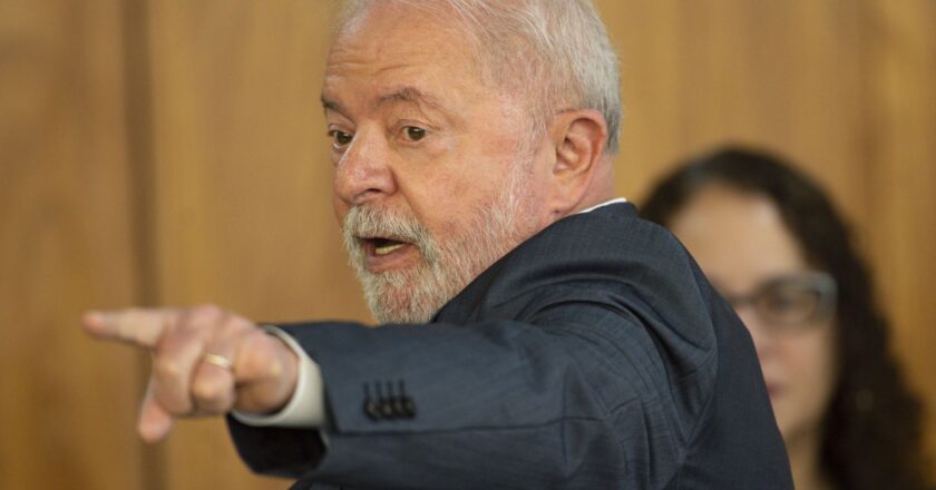 Lula vai à Colômbia participar de reunião sobre a Amazônia