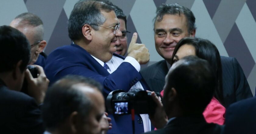 Comissão do Senado aprova Dino para o STF e Gonet para a PGR