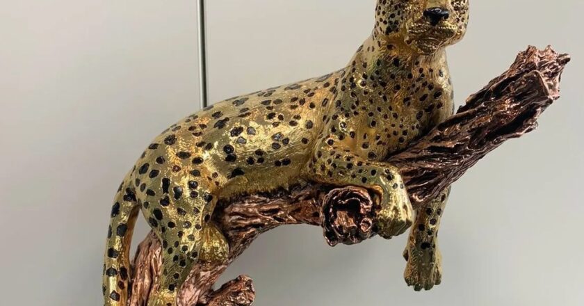 Haddad devolverá estátua de onça dada de presente por governo saudita