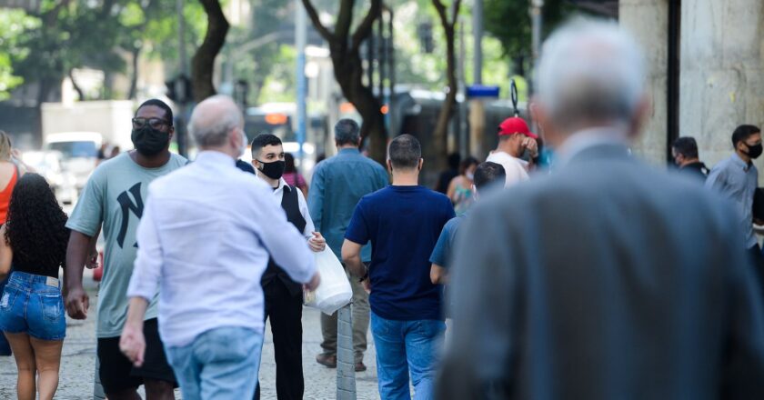 Covid-19: Brasil registra 13.501 casos e 26 mortes em 24 horas