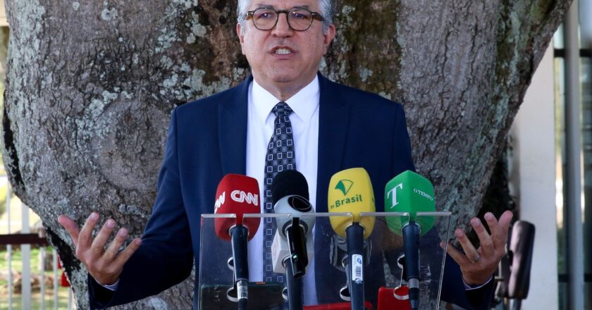 Após reforma tributária, governo faz esforço para votação de 3 textos