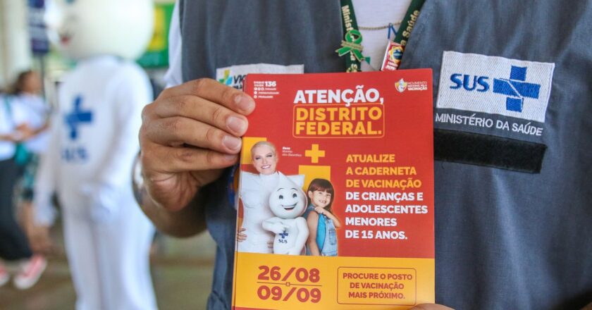 Campanha busca ampliar vacinação de crianças e adolescentes