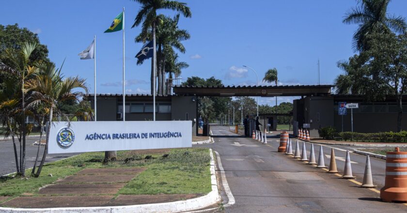 Abin vai apurar uso de equipamentos por investigados da PF