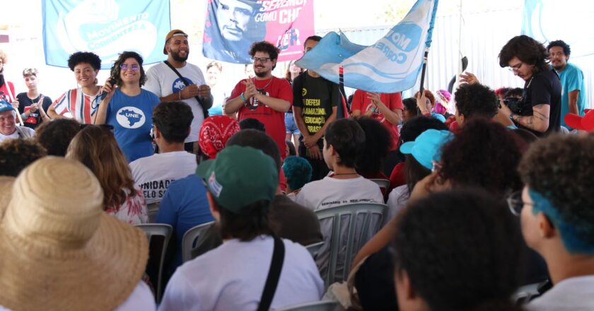 Congresso da UNE chega à reta final com definição de propostas de ação