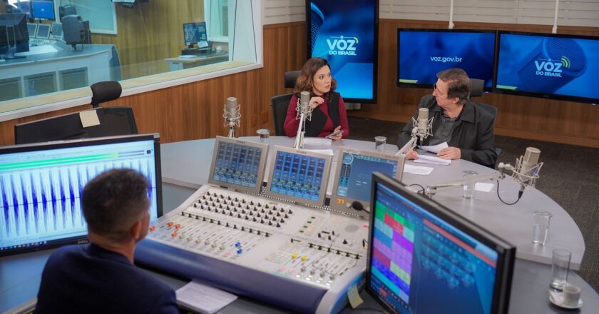 Programa radiofónico Voz do Brasil cumple 88 años