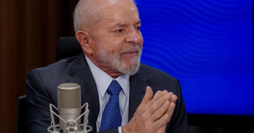 “Não vamos cortar o salário mínimo”, reafirma Lula
