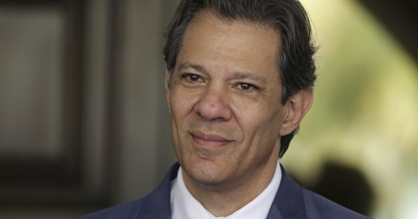 Haddad defende que desoneração da folha seja discutida junto com IR