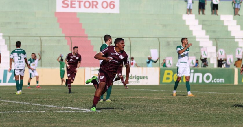 Ferroviária-SP segura 1 a 1 com Sousa-PB e conquista acesso à Série C