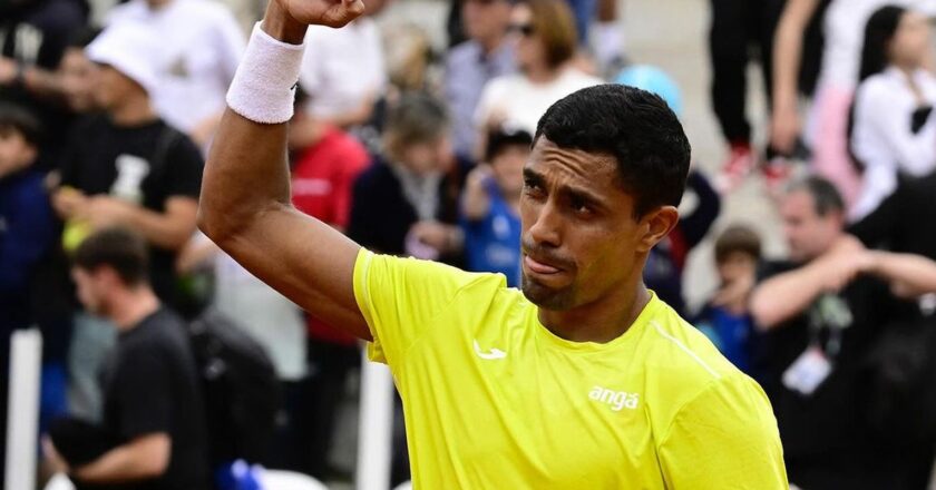 Monteiro bate sérvio e vai pela 1ª vez às oitavas de um Masters Mil