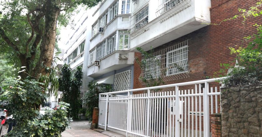 Renato Russo ganha homenagem em rua eternizada pela bossa-nova