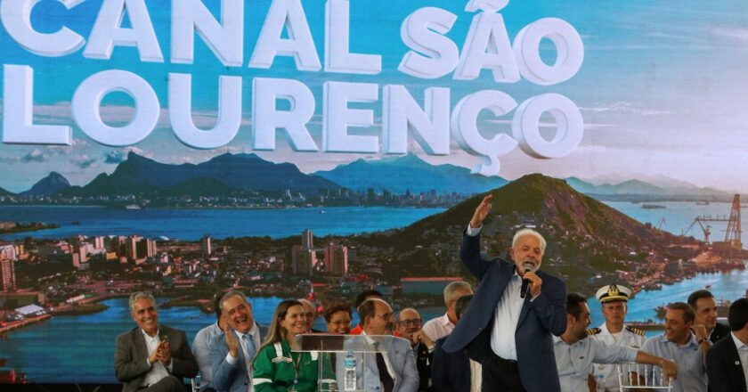 Lula defende indústria naval brasileira em evento em Niterói