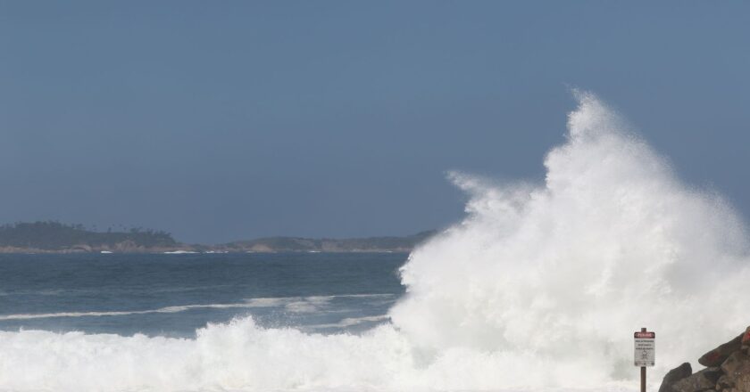 Rio pode ter ondas com até 2,5 metros até meia-noite deste sábado