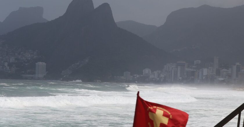 Ciclone provocará chuva forte na costa de SP e RJ nos próximos dias