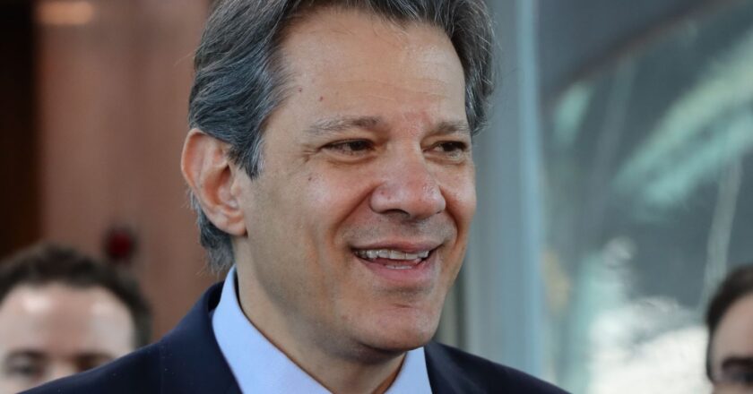 Haddad comemora crescimento do PIB superior ao projetado