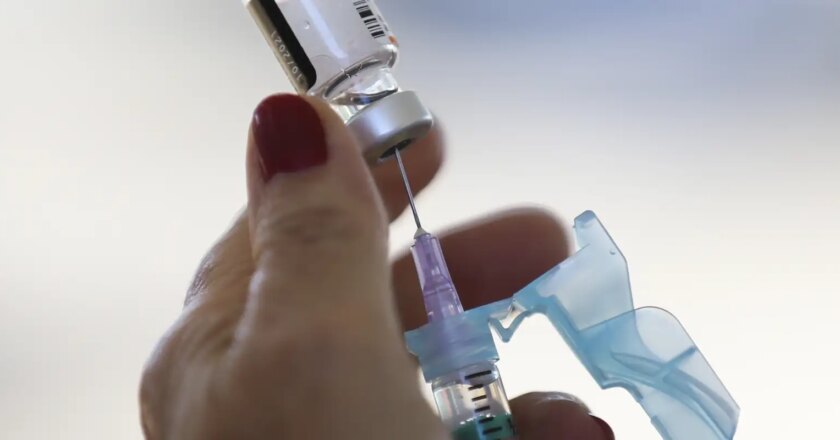 Covid-19: só 11% das crianças até 5 anos tomaram duas doses da vacina