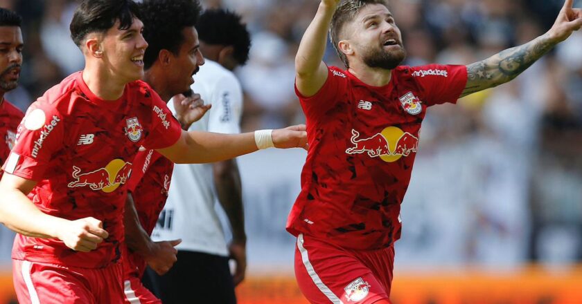 Bragantino deixa Corinthians perto da zona de rebaixamento da Série A