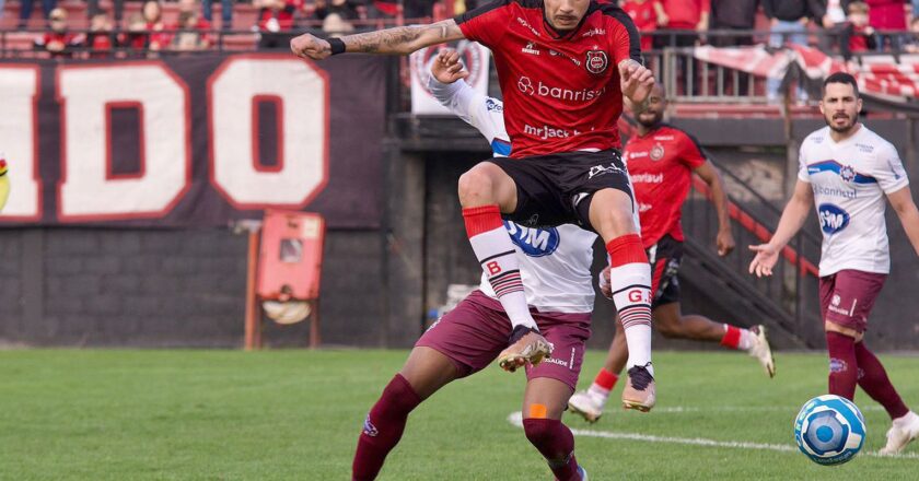 Brasil de Pelotas derrota Caxias em duelo gaúcho pela Série D