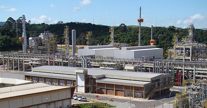 CPI quer novo estudo sobre relação entre doenças e polo petroquímico