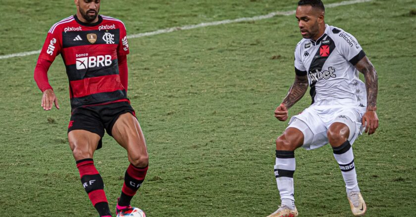 Em momentos opostos, Vasco e Fla disputam clássico pelo Brasileiro