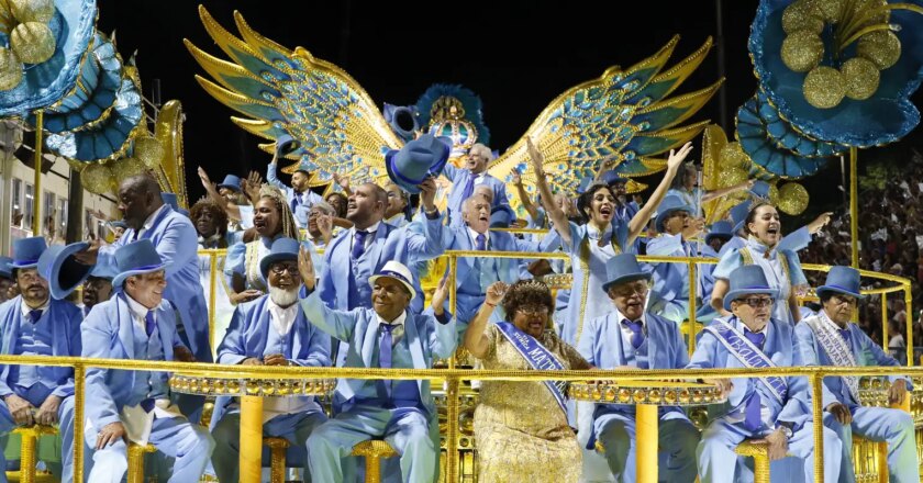 Escola de samba mais antiga do Rio, Portela celebra 100 anos