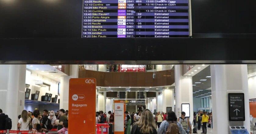 Aeronautas rejeitam acordo e paralisações entram no quinto dia