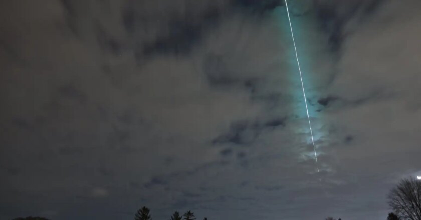 Agência Brasil Explica: o que são as luzes misteriosas vistas no céu?