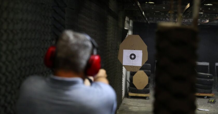 PF cumpre mandados contra CAC’s com armas irregulares