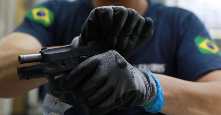 AGU pede a STF que confirme constitucionalidade de decreto sobre armas