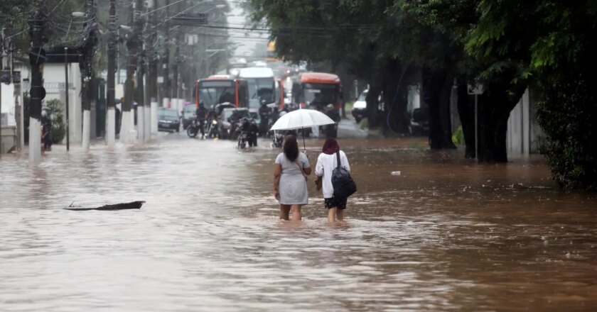 Capital paulista reabre discussão sobre planejamento contra enchentes